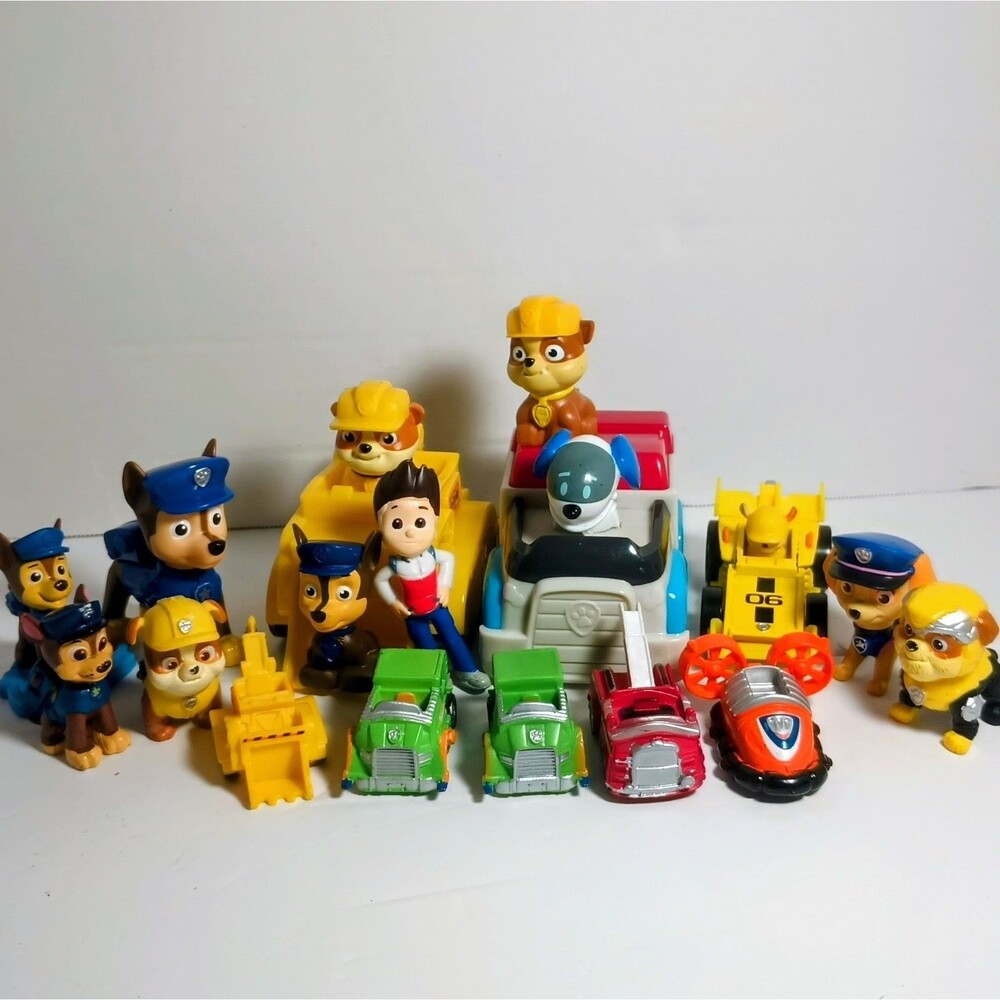 PAW Patrol Mixed Lot 17pc Figures & Vehicles Chase Marshall Rubble Rocky Everest